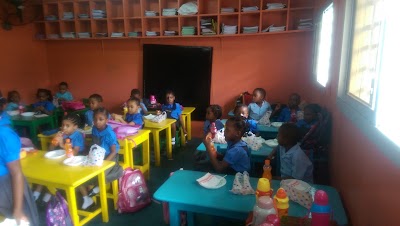Photos of Emergence Bilingual School