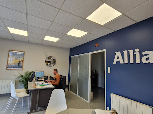 Photo n°8 de Allianz Assurance AIRE SUR LA LYS - Maxime MULLET à Aire-sur-la-Lys (Agence d'assurance pour locataires)