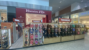 Photo n°1 de HAVAIANAS Ajaccio Kiosk | Tongs & Sandales à Sarrola-Carcopino (Magasin de vêtements pour jeunes)