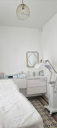 Photo n°12 de Centre Laser Médical Silice à Avon (Service de détatouage)
