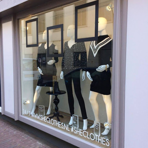 She Clothes