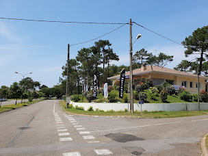 Photo n°1 de Longwave Surfcamp à Vieux-Boucau-les-Bains (Magasin d'accessoires pour planches à voile)