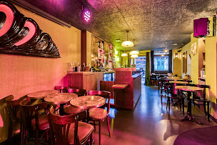 Photo n°37 de Le Cancan Pigalle - Restaurant/Bar/Scène à Paris (Bar à tapas)