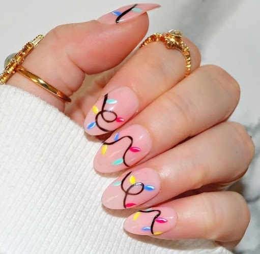 Les Nail Bar Nail Art Design In Pasadena interior view