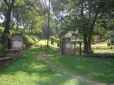 Photos of KANDY WAR CEMETERY