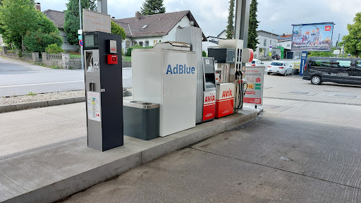 Tankstelle und Autohaus Gress