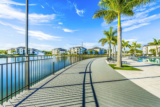 Estero Oaks - Visual