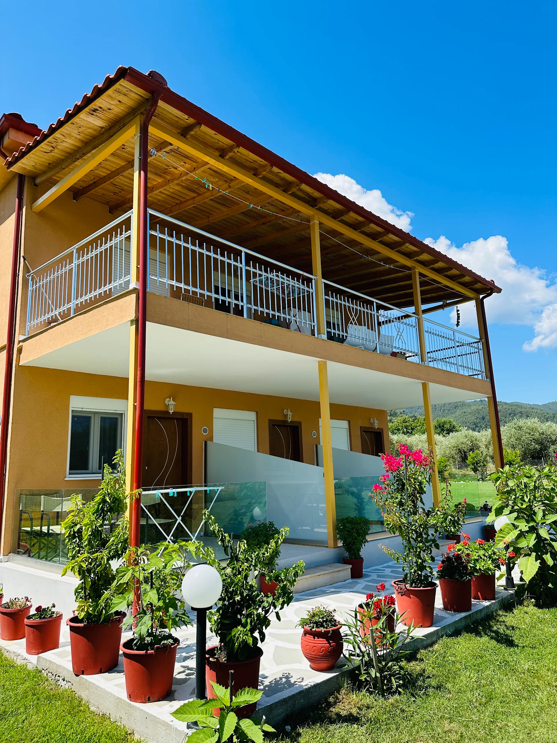 Linda Studios