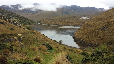 Photos of Lake Ot&uacute;n