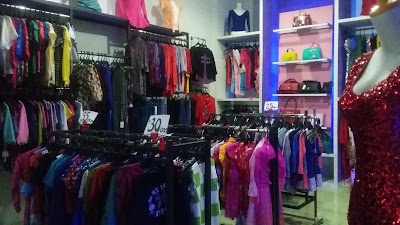 Photos of RATU TAWON fashion Center