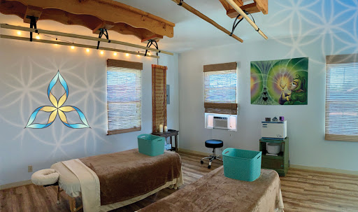 Ashiatsu Maui Massage and Wellness Gallery - United States