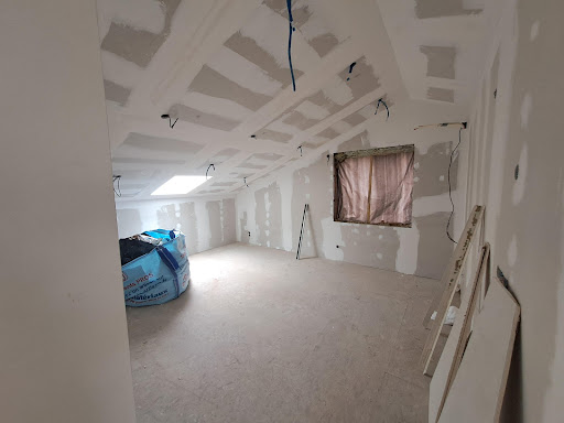 ✨ Chantier en cours : des combles qui prennent vie !...