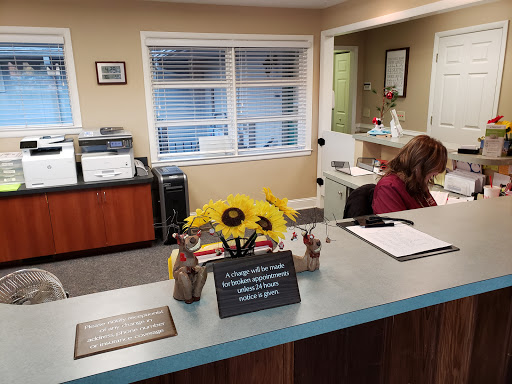 Dowd Family Dentistry Dr Claude Dowd & Dr Tracy Dowd Johnson - Thumbnail