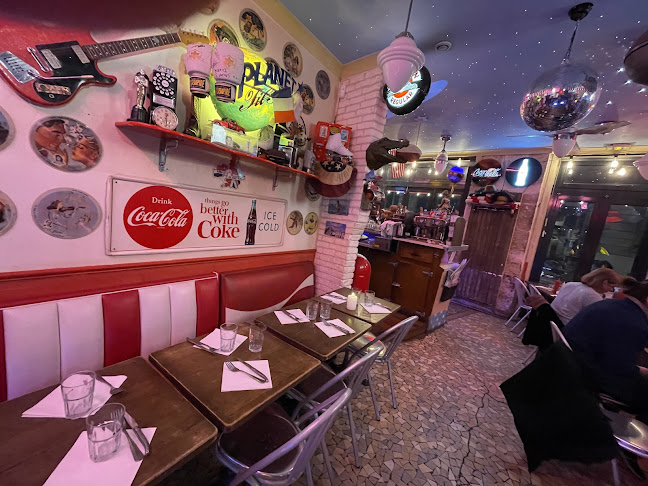 Opinii despre Le Fil Rouge Café în Paris - Restaurant