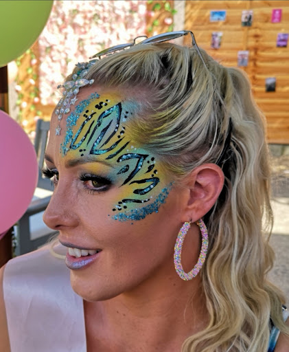 Snazzy Roo Face Painting & Glitter - Thumbnail
