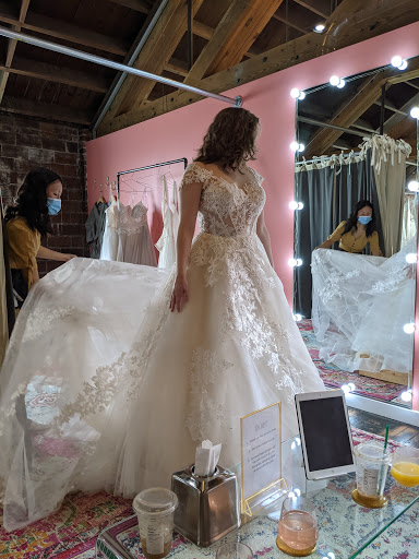 Dearly Consignment Bridal Shop - Thumbnail
