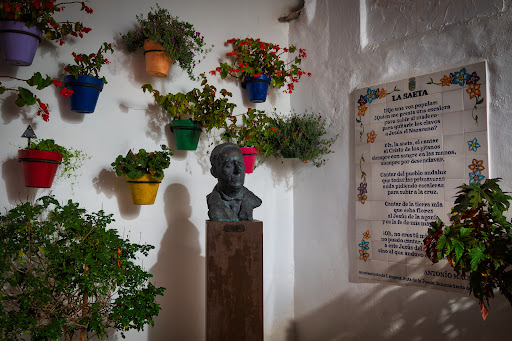 Placita Antonio Machado - Thumbnail