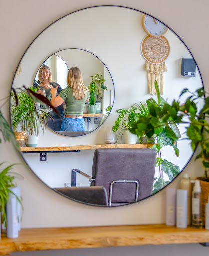 Lee Bracek Hairdressing Gallery - United Kingdom