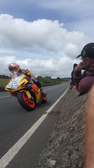 Photos of Hillberry Corner