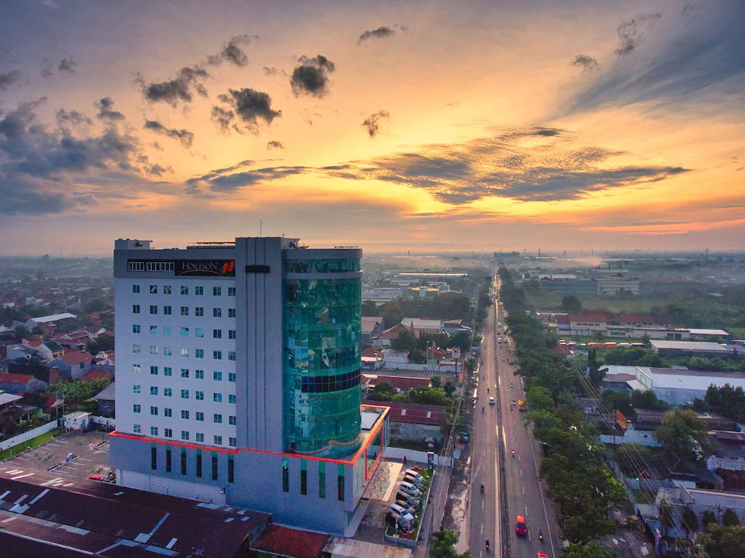 Horison Nindya Semarang