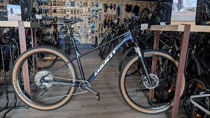 Photo n°2 de Giant City Sens à Sens (Magasin de vélos d'occasion)