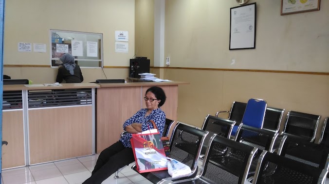 Eye Clinic Medical Cimanggis, Author: Natalisa Krisvina