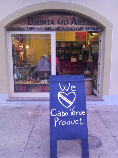 Photos of Shop Fair Trade Djunta Mo Art
