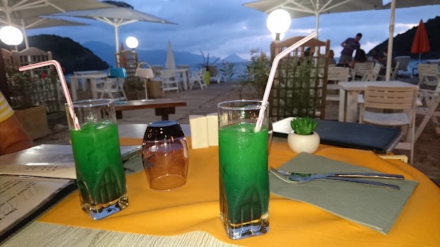 U CASPIU Paillote Restaurant