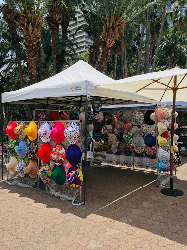 Riverside Sunday Market - Thumbnail