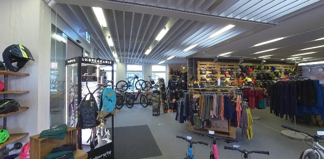 Bike Academy Davos - Fahrradgeschäft