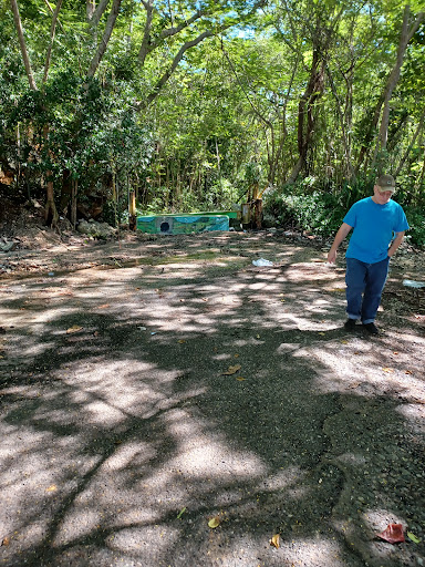 Tunel Negro Hike Gallery - United States
