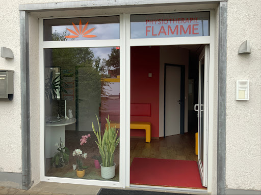 Flamme Karoline - Visual