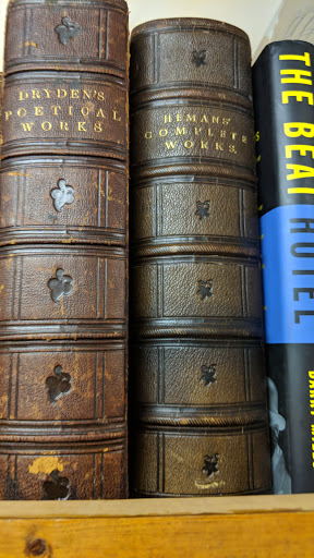 Barbara's Books & Antiques