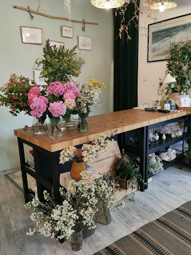 W Korcu Maku Kwiaciarnia - Kwiaciarnia