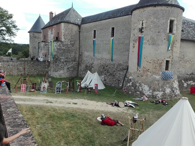 Château de La Chapelle d'Angillon, Mariage, visite