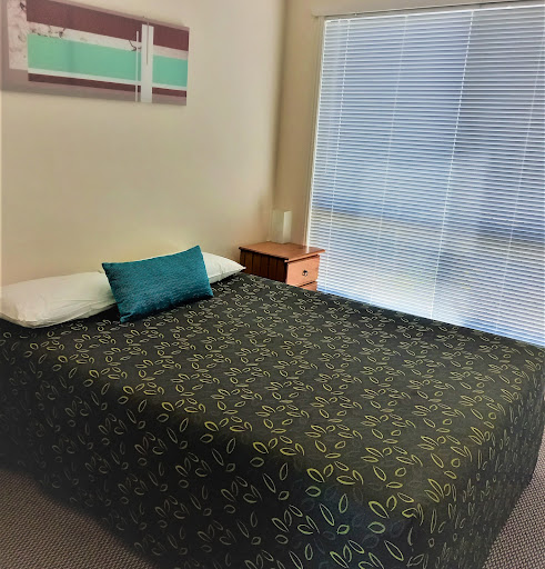 Emerald Motel Apartments - Thumbnail