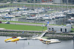 Photo n°1 de Base Nautique du Bassin de la Marine - École de Voile Dunes de Flandre à Dunkerque (Club de voile)