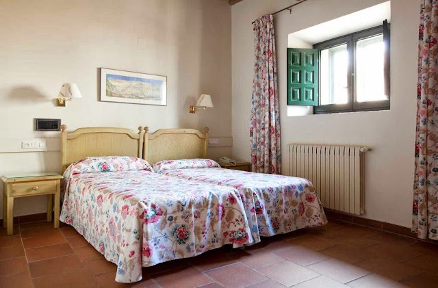 Hotel Leonor de Aquitania