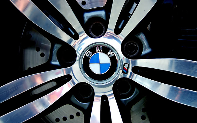 Comments and reviews of North Oxford BMW