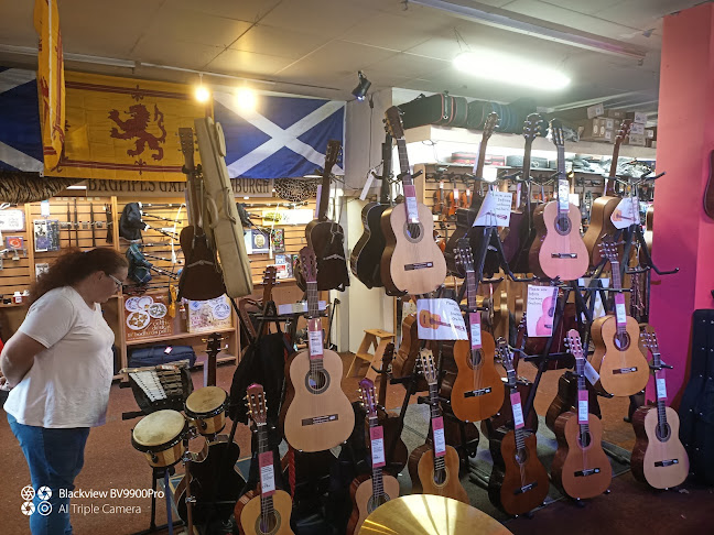 Reviews of Bagpipes Galore in Edinburgh - Music store