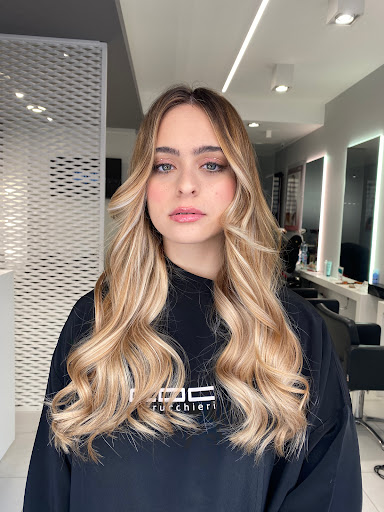 Coiffeur Elle Salone Atelier Degradé Conseil di Mastrandrea Teresa - Thumbnail