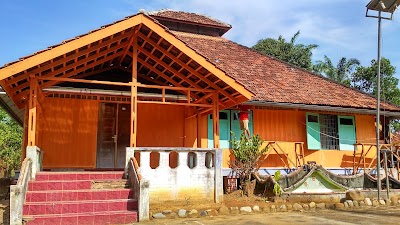 Photos of Mess Merah PT. Mopoli Raya