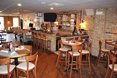 Photos of Pequod's Pizza
