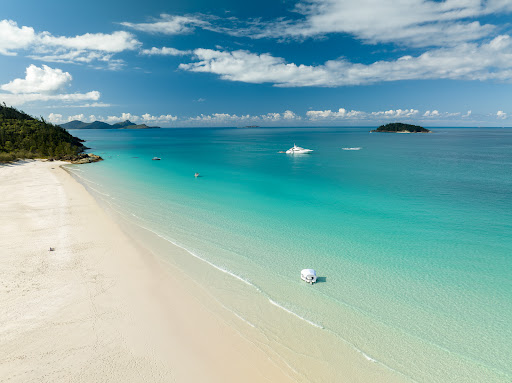 Whitsunday Islands Luxe Charters - Luxury Boat Hire Whitsundays - Thumbnail
