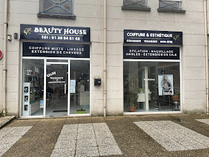 Photo n°1 de Beauty house à Meulan-en-Yvelines (Salon de coiffure)
