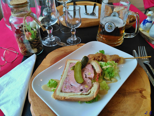 Chez l'hôte - Thumbnail