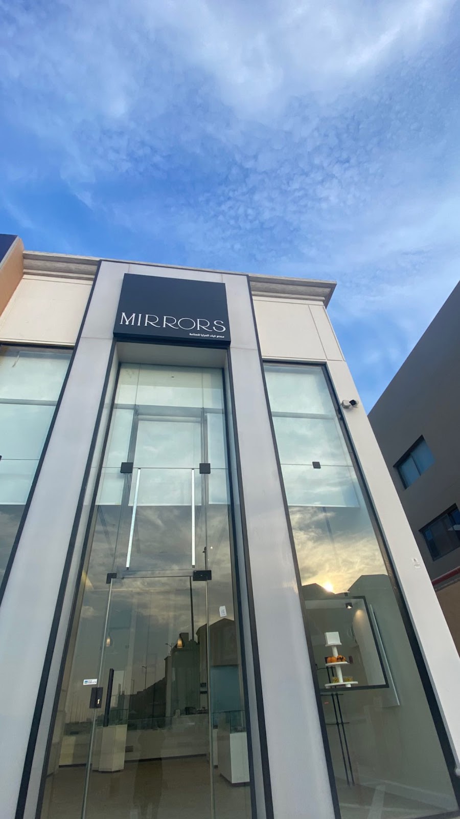 Mirrors Chocolate & Pastries | ميرورز لشوكلاتة و الحلويات - صورة 3