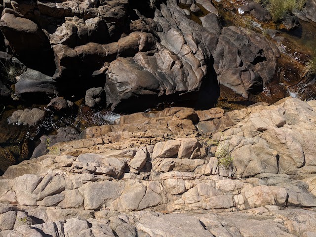 Barramundi Gorge (Maguk) Waterfall