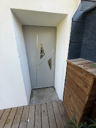 Photo n°12 de All In One Menuiserie à Annecy (Fenêtre en aluminium)