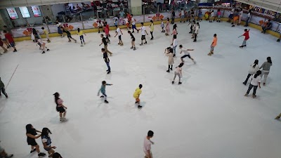 Photos of Victory Plaza